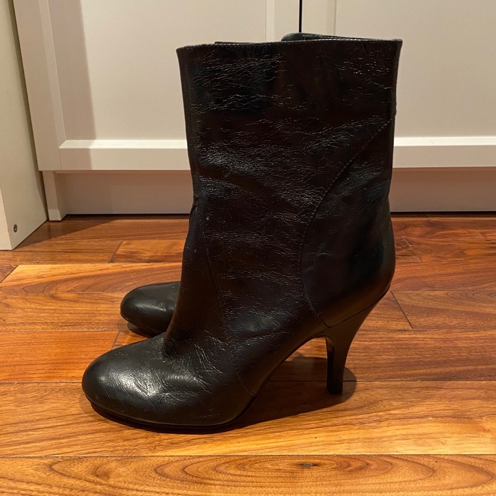 Nine West Round Toe Boots